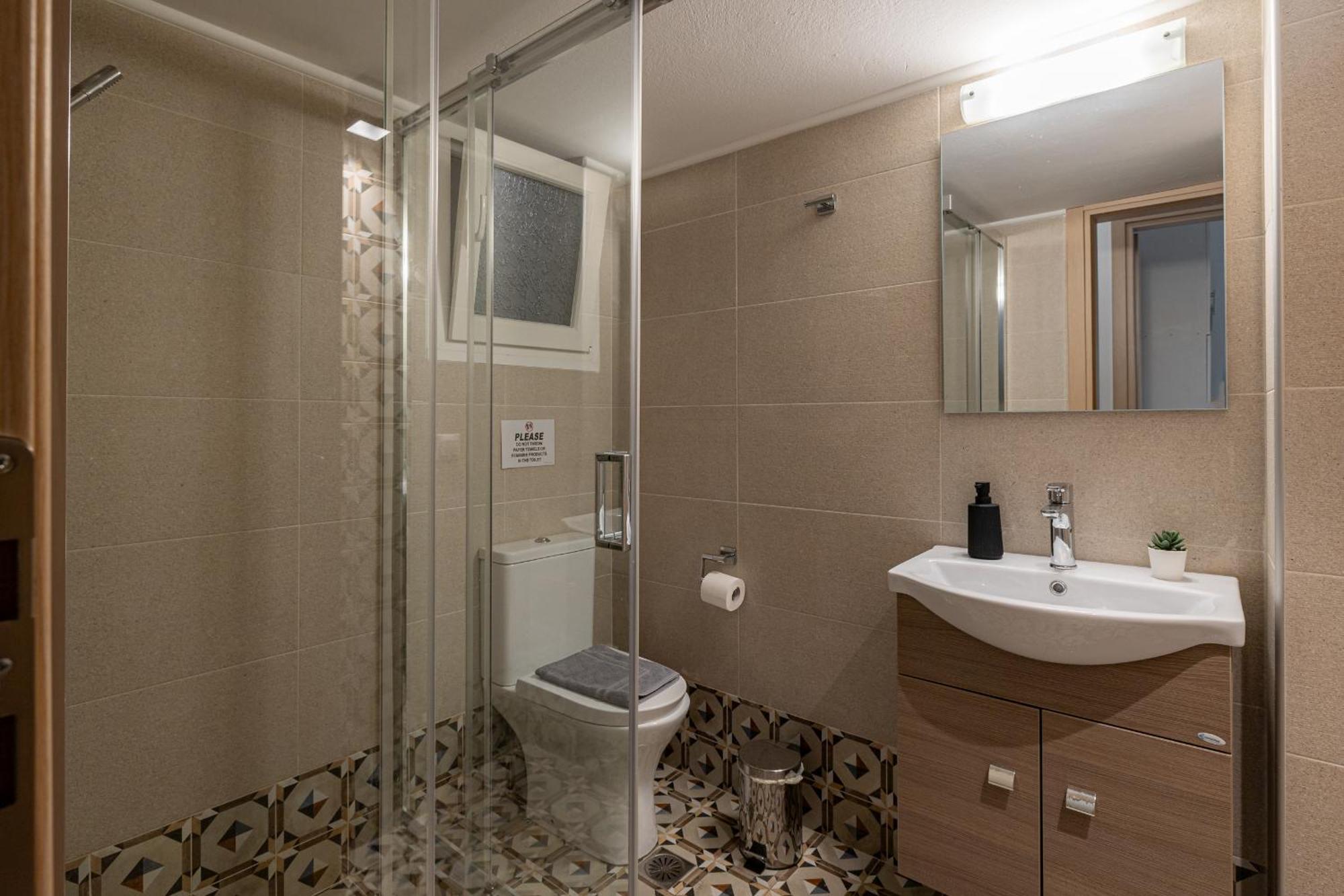 Ports Crossroad C Appartement Piraeus Buitenkant foto