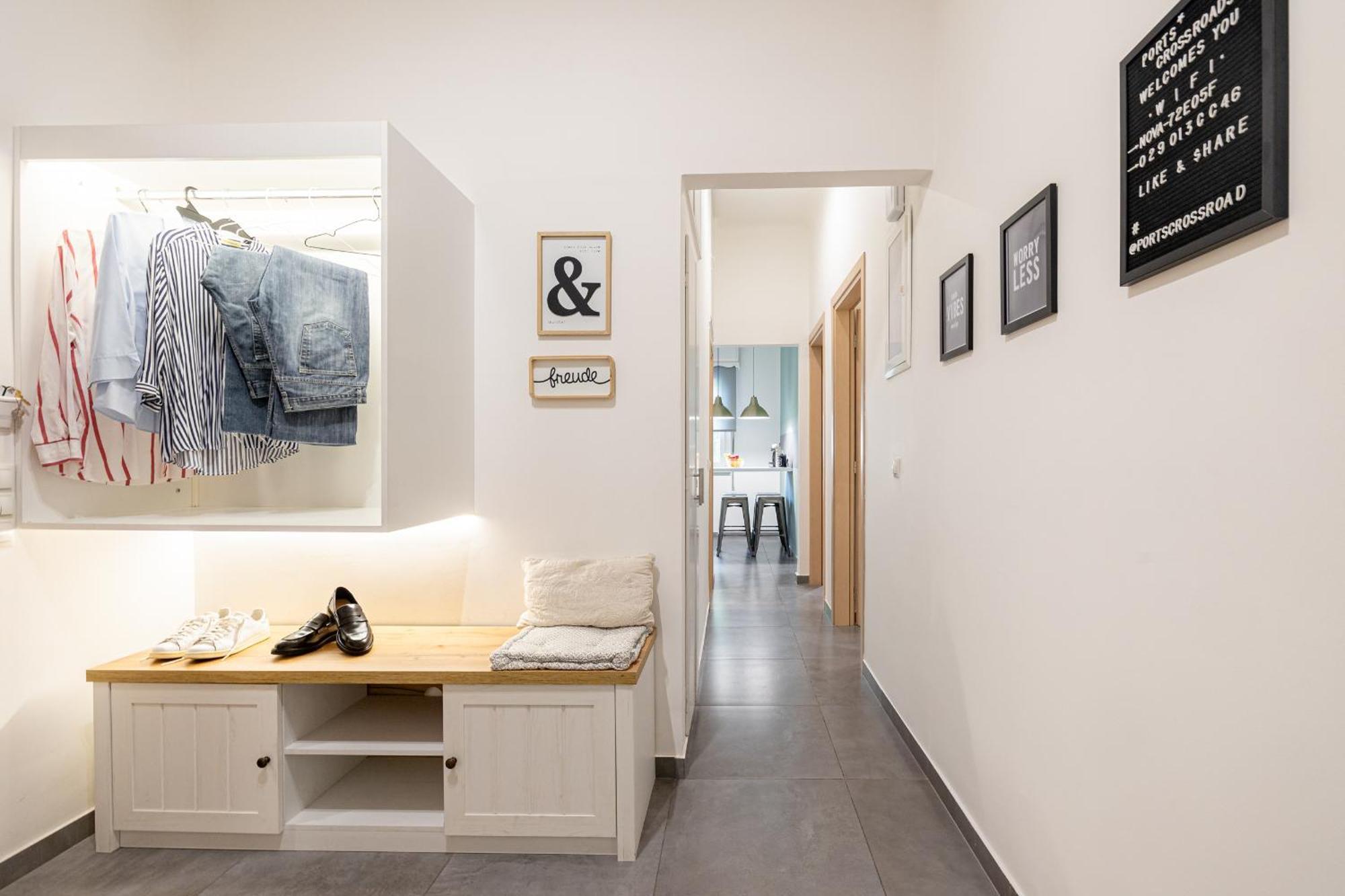 Ports Crossroad C Appartement Piraeus Buitenkant foto