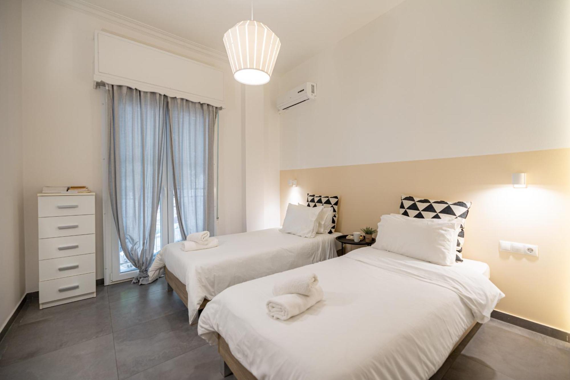 Ports Crossroad C Appartement Piraeus Buitenkant foto